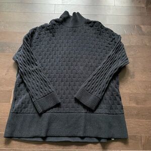 Black Lululemon Cable Knit relaxed Fit Chunky Sweater Size L (oversized fit)